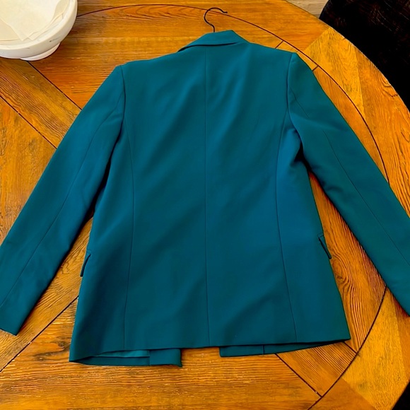 Green blazer - Picture 2 of 2
